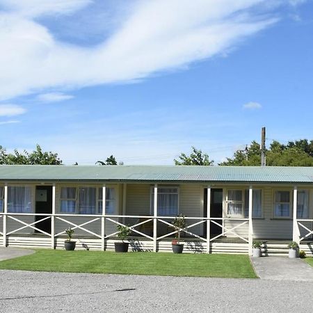 Featherston Motels And Camping Ngoại thất bức ảnh